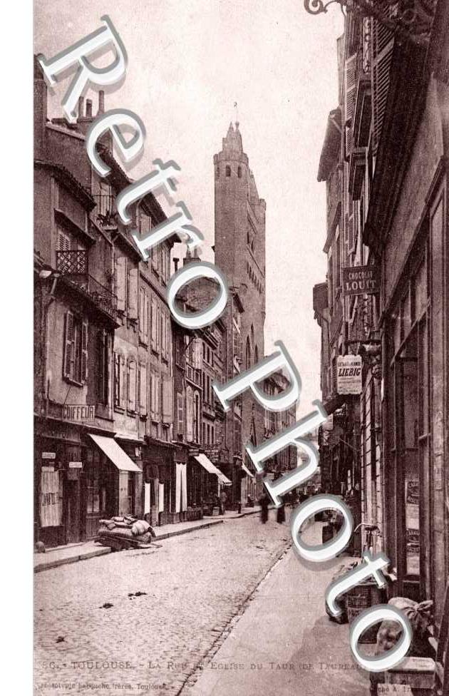 la rue et l'Eglise du Taur