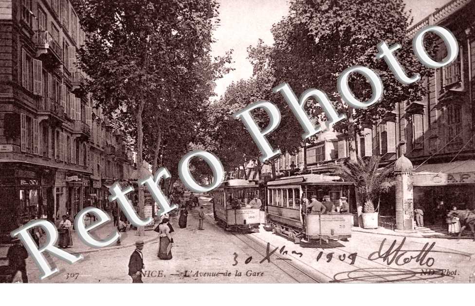 l'Avenue de la Gare Fleurie