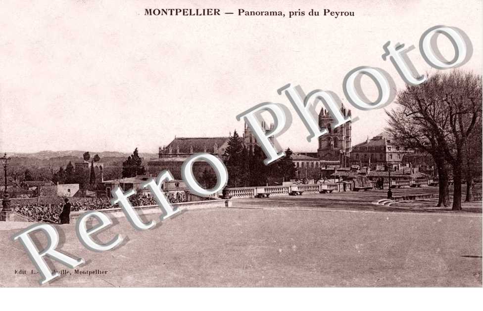 Panorama pris du Peyrou