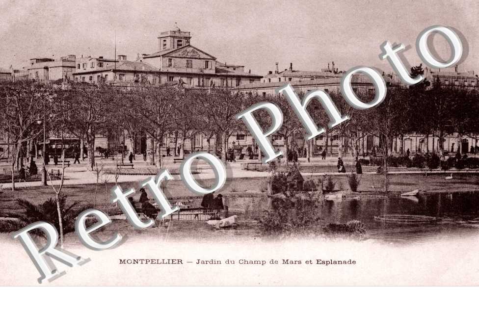 Jardin du champ de Mars et l'esplanade