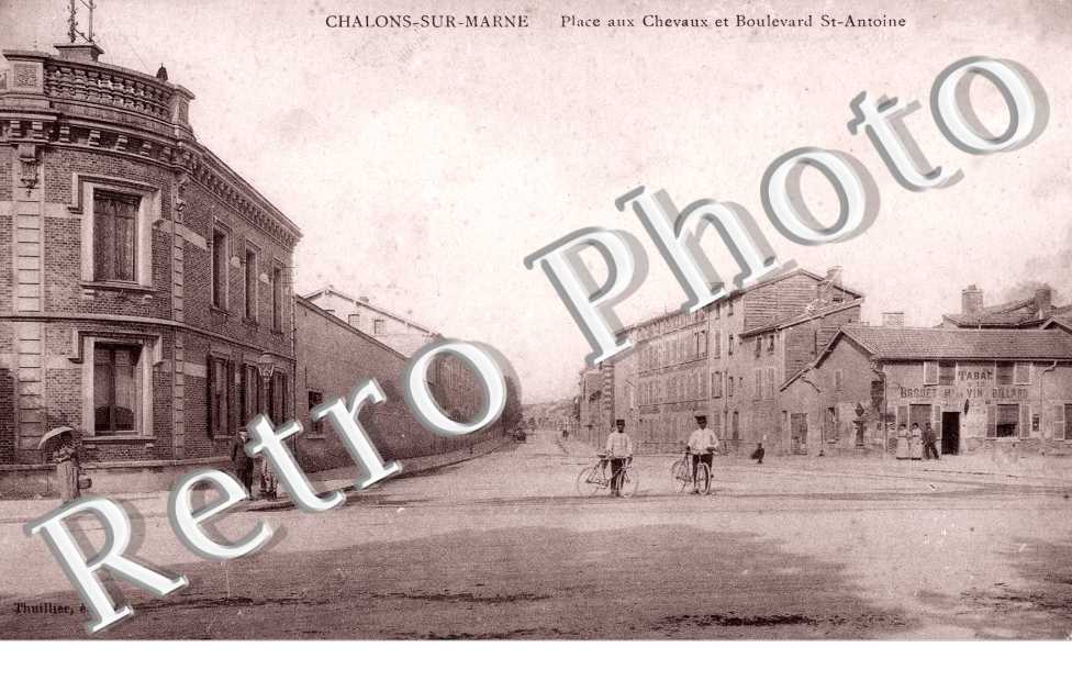 place aux chevaux et boulevard Saint-Antoine