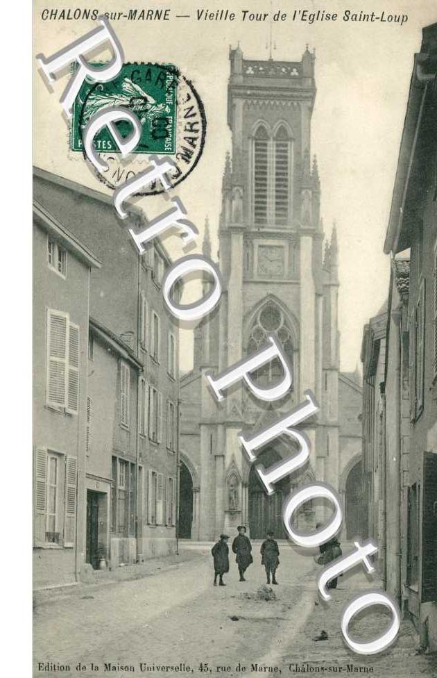 Vieille tour de l'eglise Saint Loup