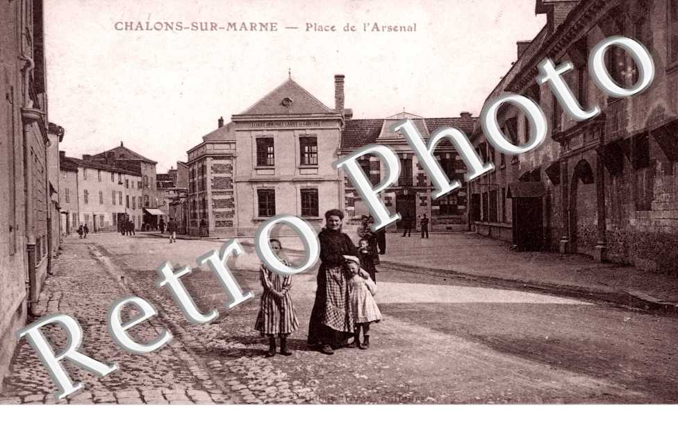 Place de l'Arsenal