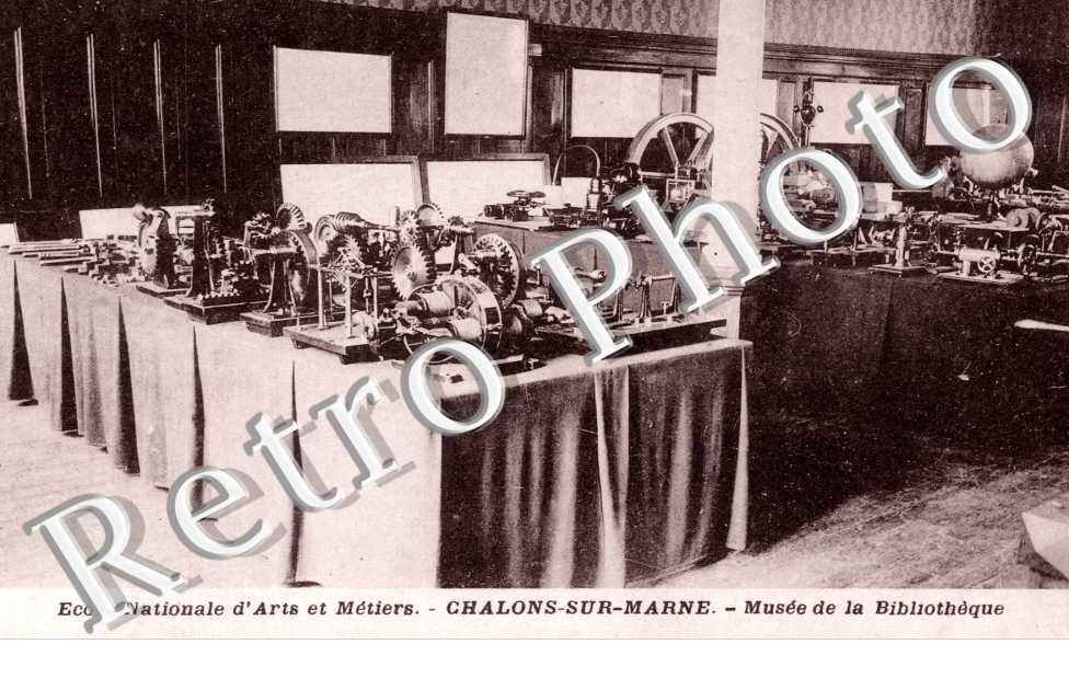Ecole des Arts et Metiers - Musee de la bibliotheque