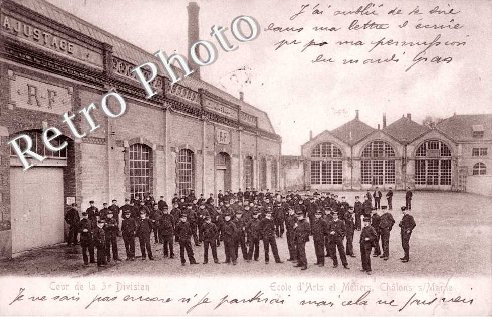 Ecole d'Arts et Metiers, Chalons-sur-Marne, Cour de la 3eme division