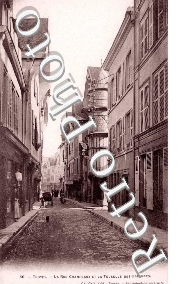 la Rue Champeaux et la Tourelle des Orfevres