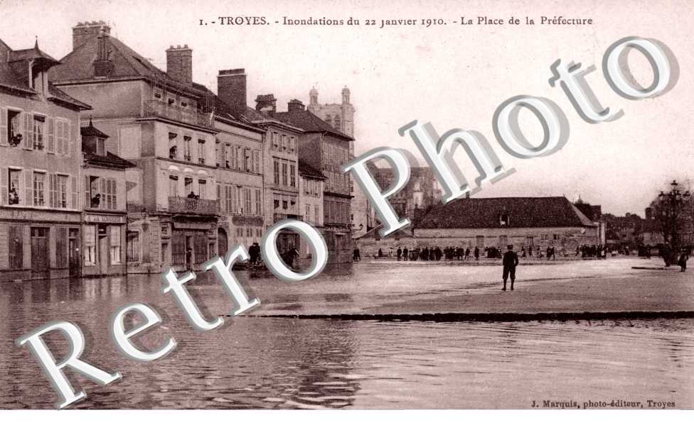 la Place de la Prefecture Inondations du 22 janvier 1910