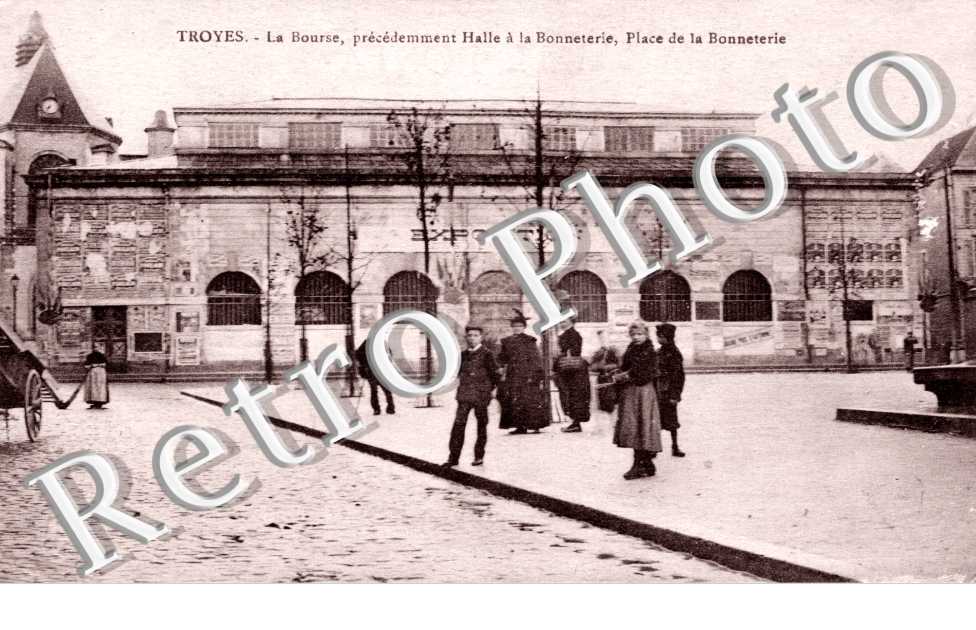 la Bourse precedemment Halle a la Bonneterie