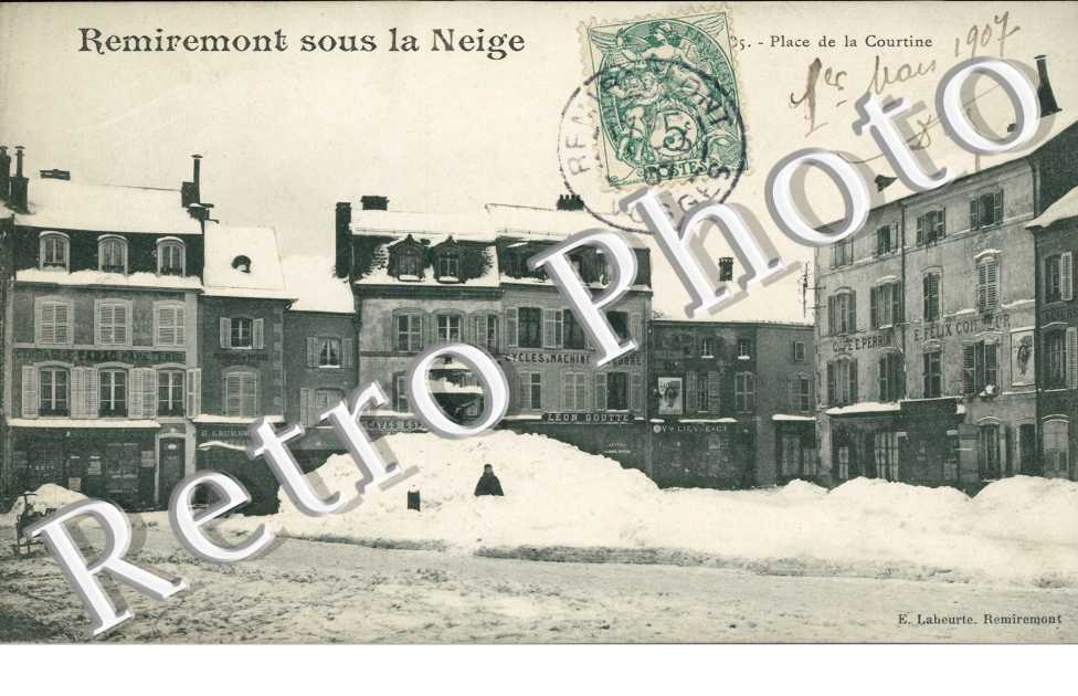 la Place de la Courtine sous la Neige