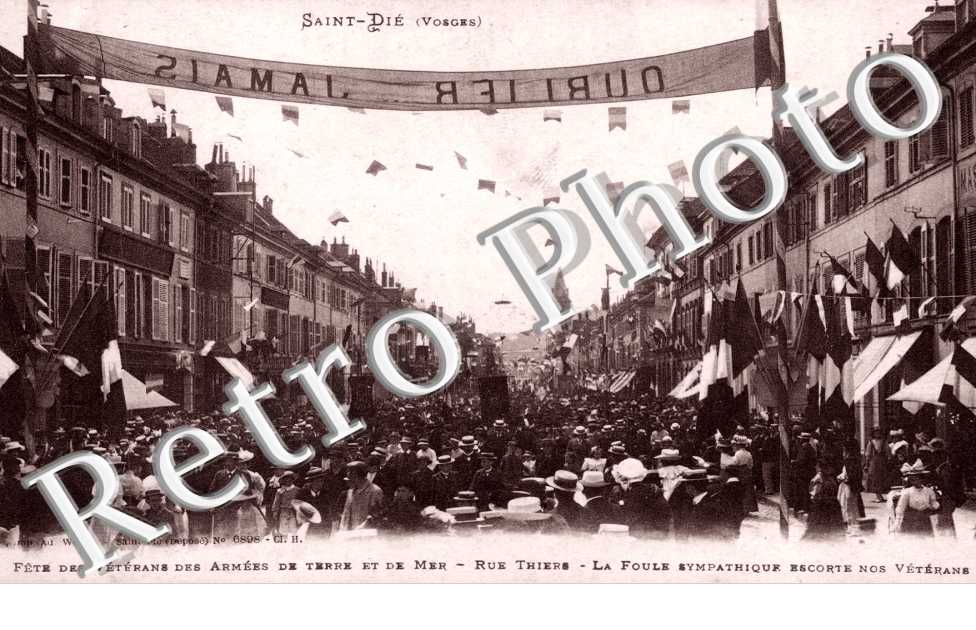 Fête des vétérans des armées de terre et de mer. Rue Thiers