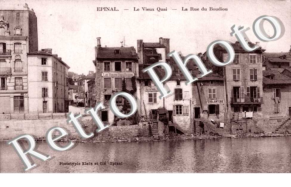 Vieux quai - rue du Boudibou
