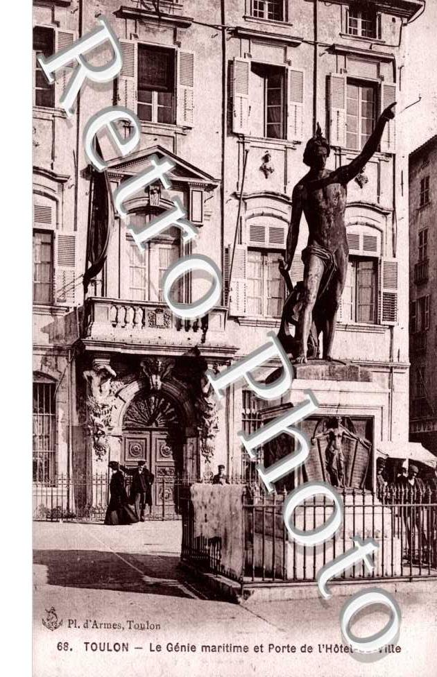 le Genie maritime et porte de l'Hotel de Ville