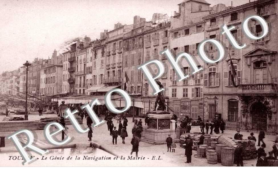 le Genie de la Navigation et la Mairie