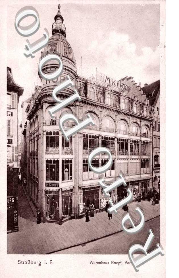 Warenhaus Knopf, Vorderseite (41-45, rue des grandes Arcades / 9-10, place du temple neuf)