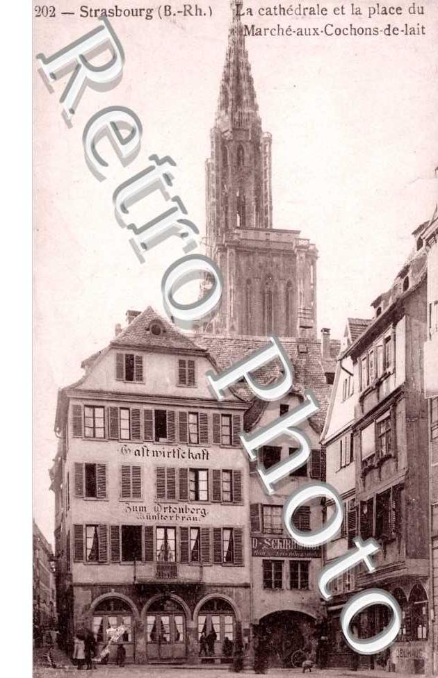 la Cathedrale et la Place du Marche-aux-Cochons-de-Lait