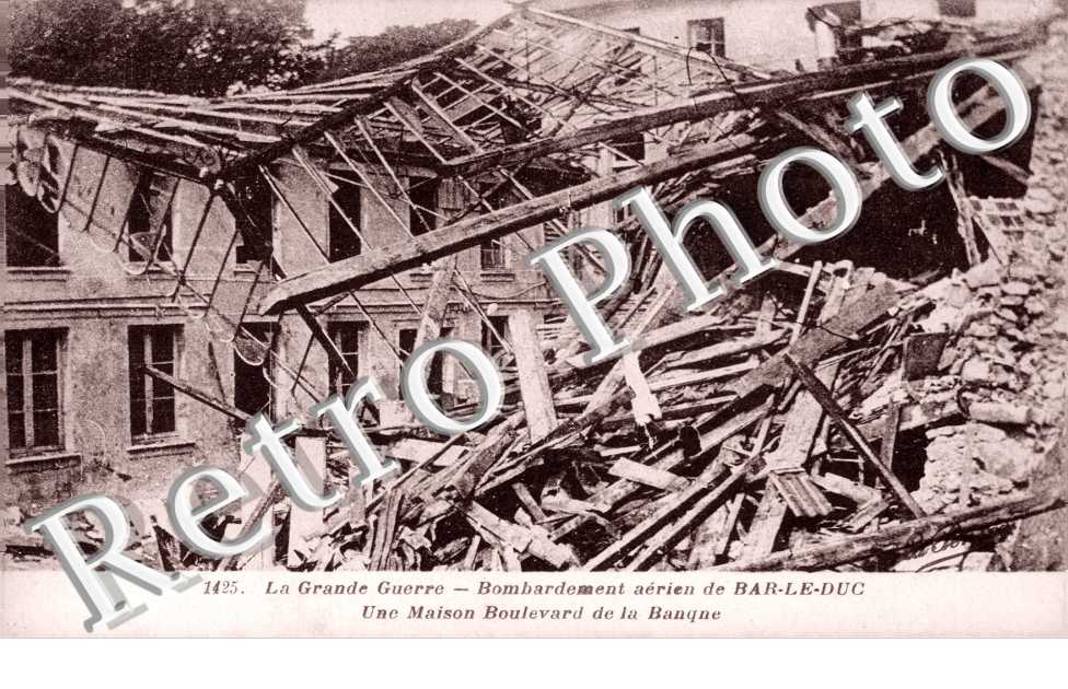 Bombardement  Aerien - Une Maison lboulevard de la Banque