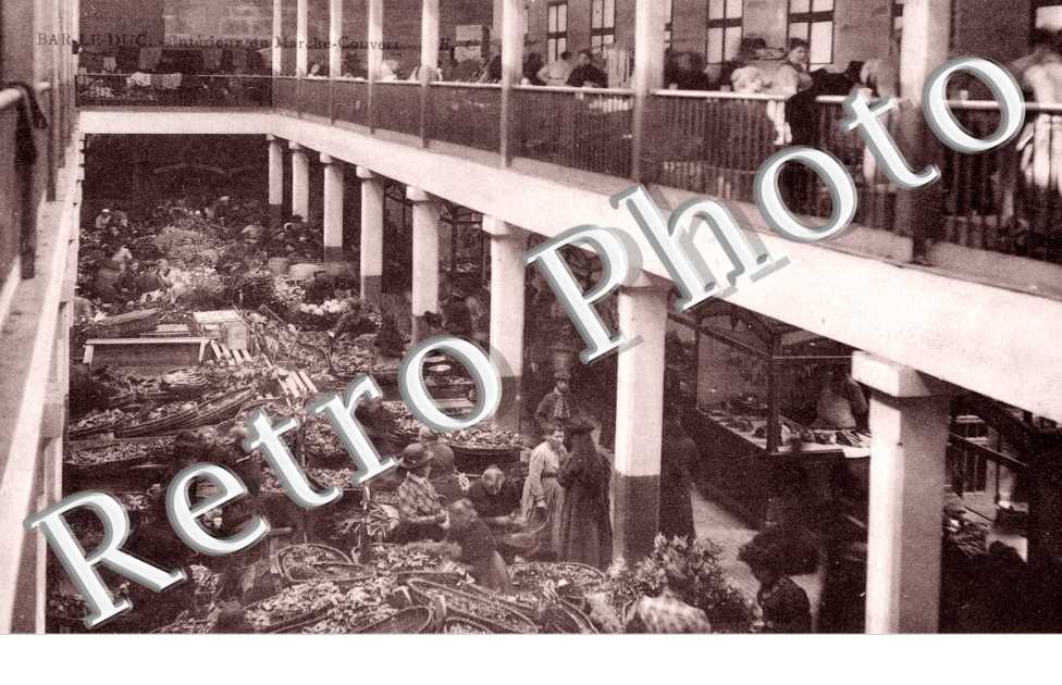 interieur du marche couvert