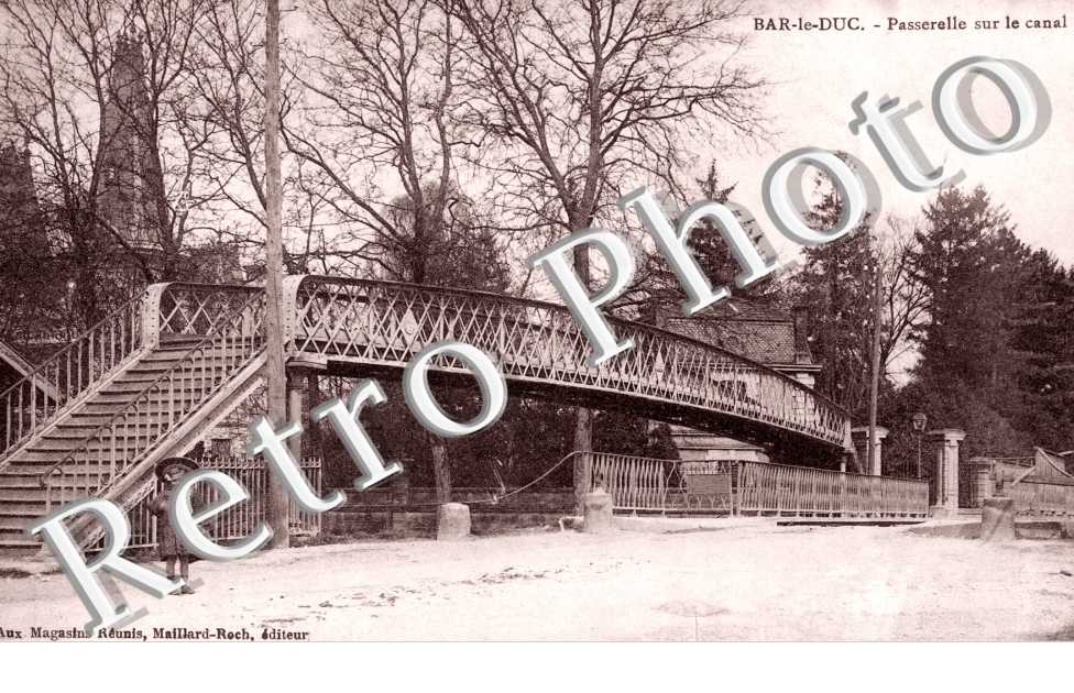 passerelle sur le Canal