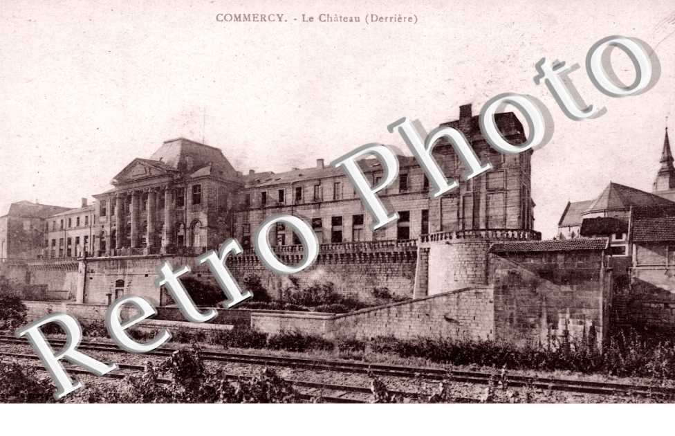 le Chateau (Derriere)
