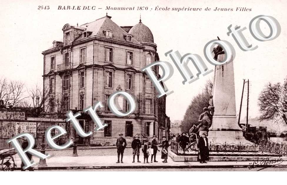 Monument 1870, Ecole Superieure de Jeunes Filles