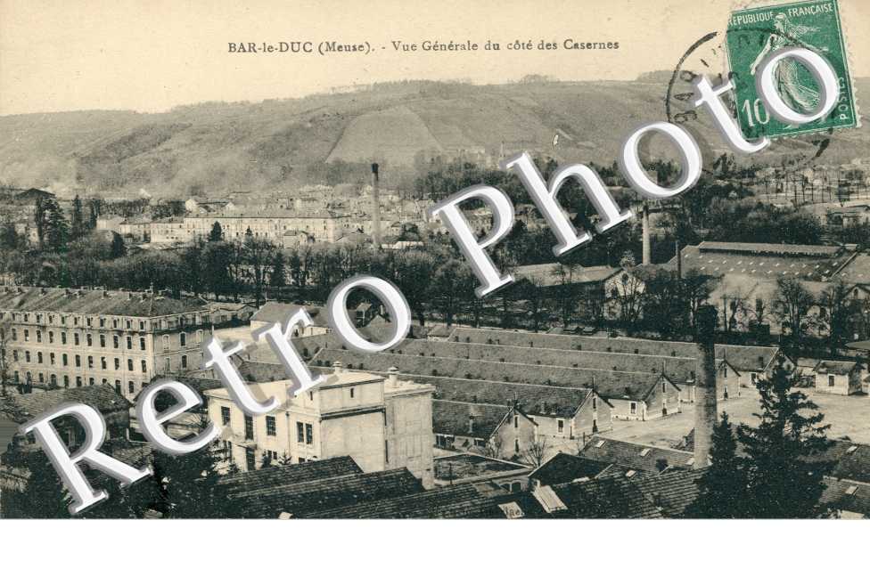 vue generale du cote des casernes