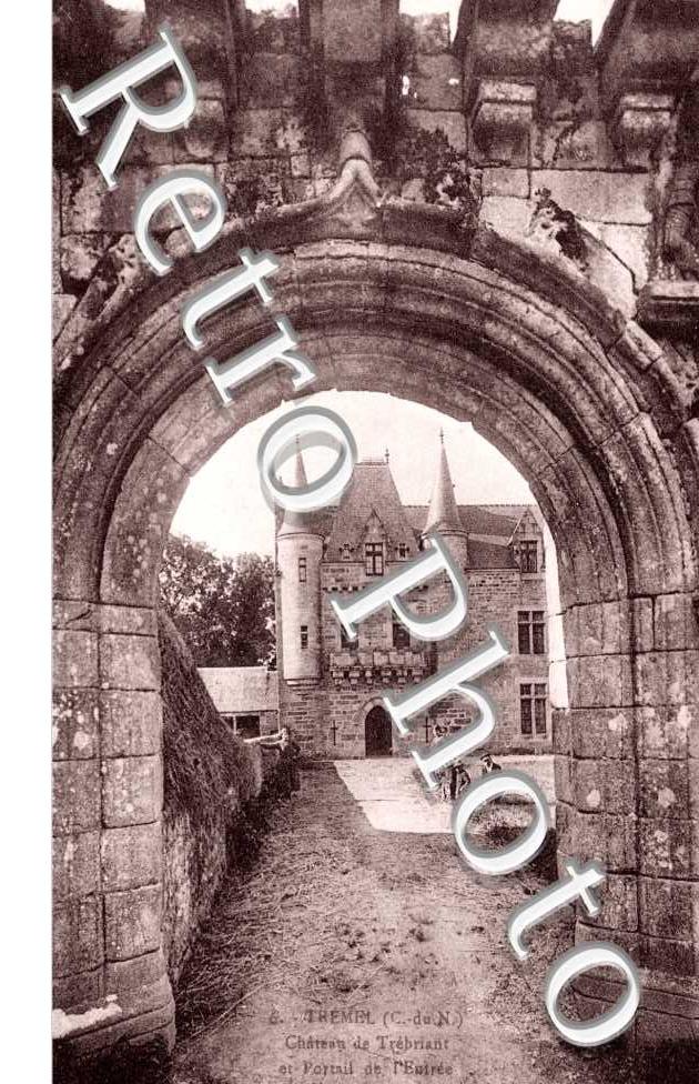 Chateau de Trebriant et Portail de l'entree