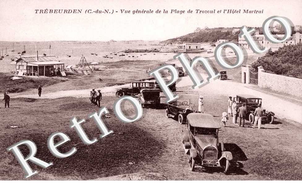 vue generale de la plage de Trozoul et l'hotel Martrai