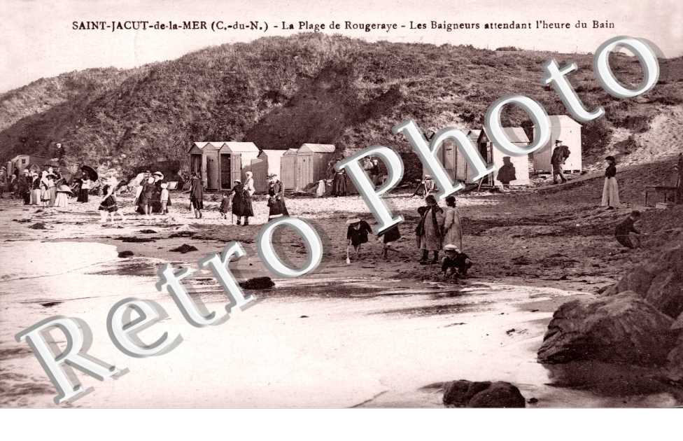 la plage de Rougeraye - les baigneurs attendant l'heure du bain