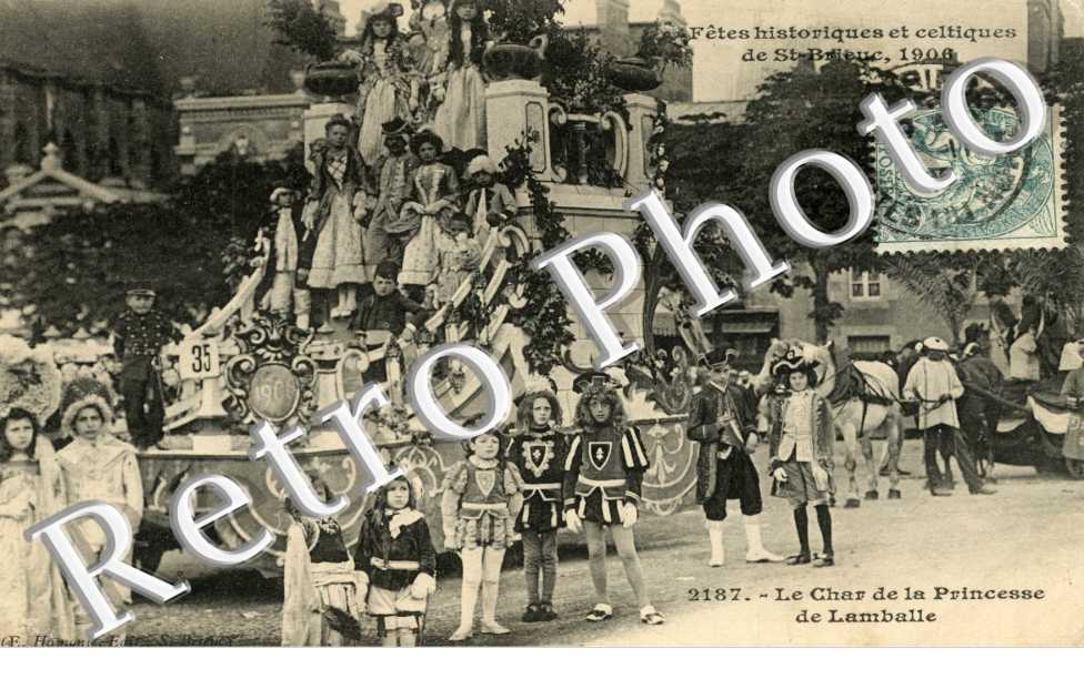 Fetes historiques et Celtiques - le Char de la princesse de Lamballe