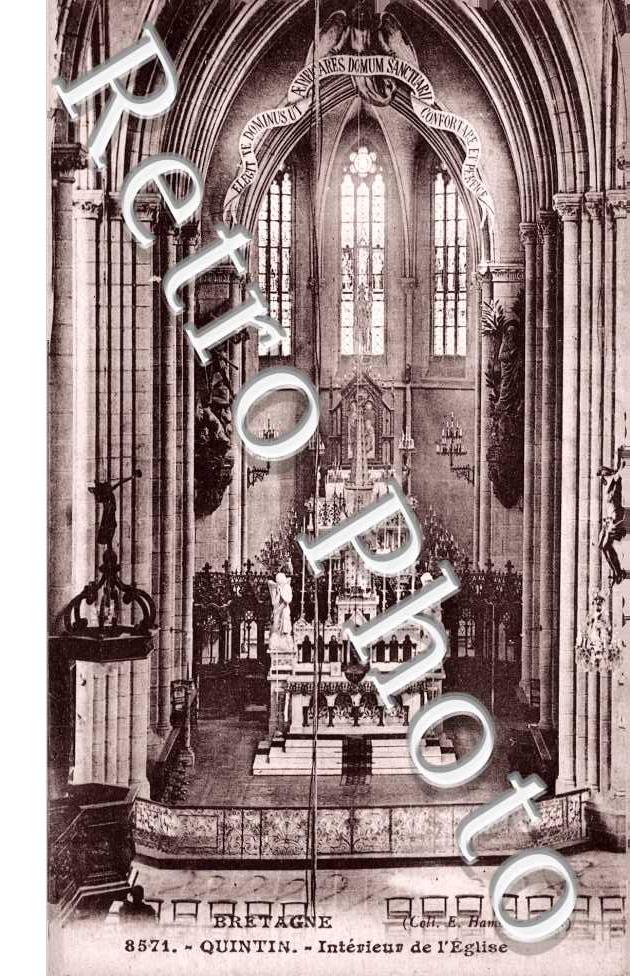 Interieur de l'eglise