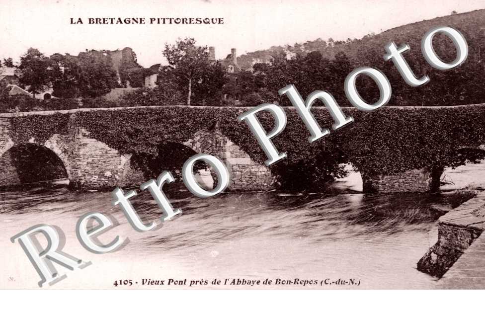 Vieux pont pres de l'Abbaye de Bon-Repos