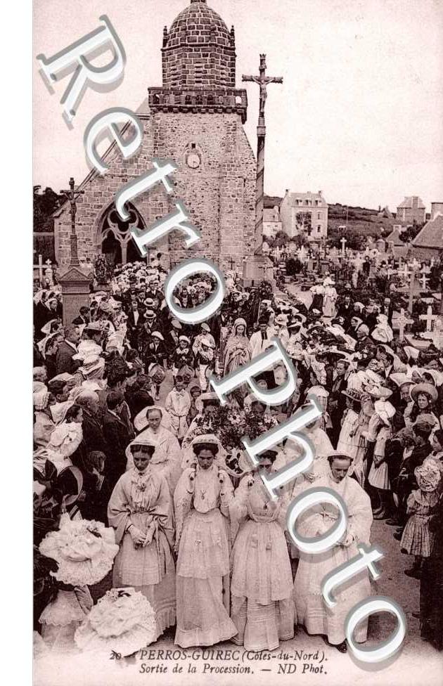 Sortie de la Procession