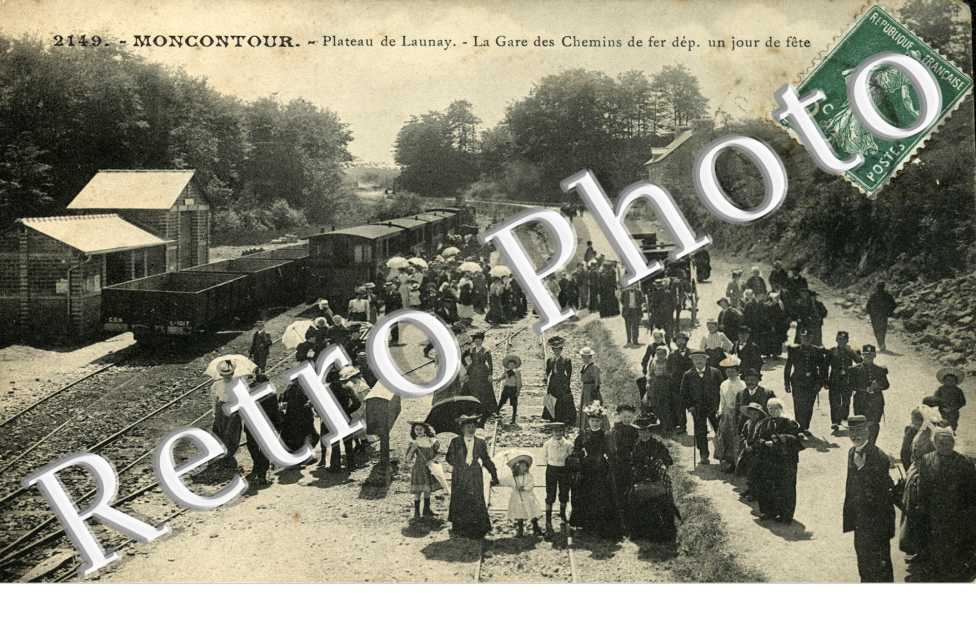 plateau de Launay- la gare des chemins de fer dep. un jour de fete