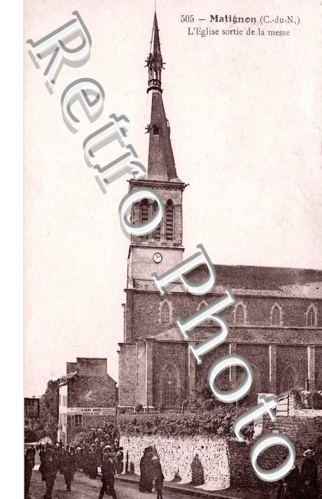 L'Eglise, sortie de la Messe