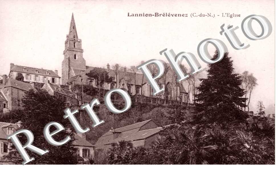 BRELEVENEZ L'Eglise