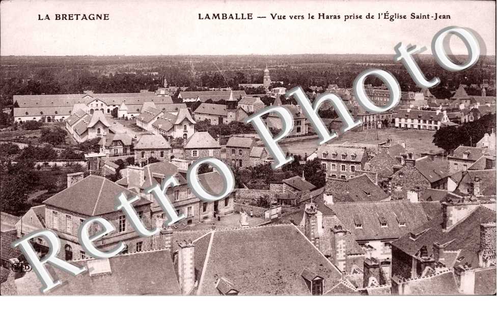 Le Haras pris de l'Eglise Saint Jean