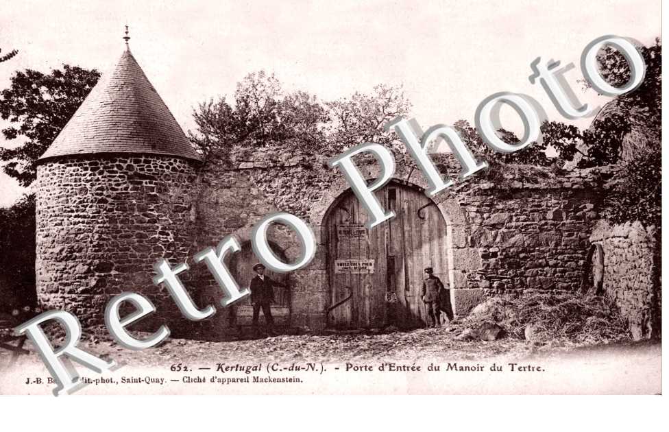 Porte d'entree du Manoir du Tertre