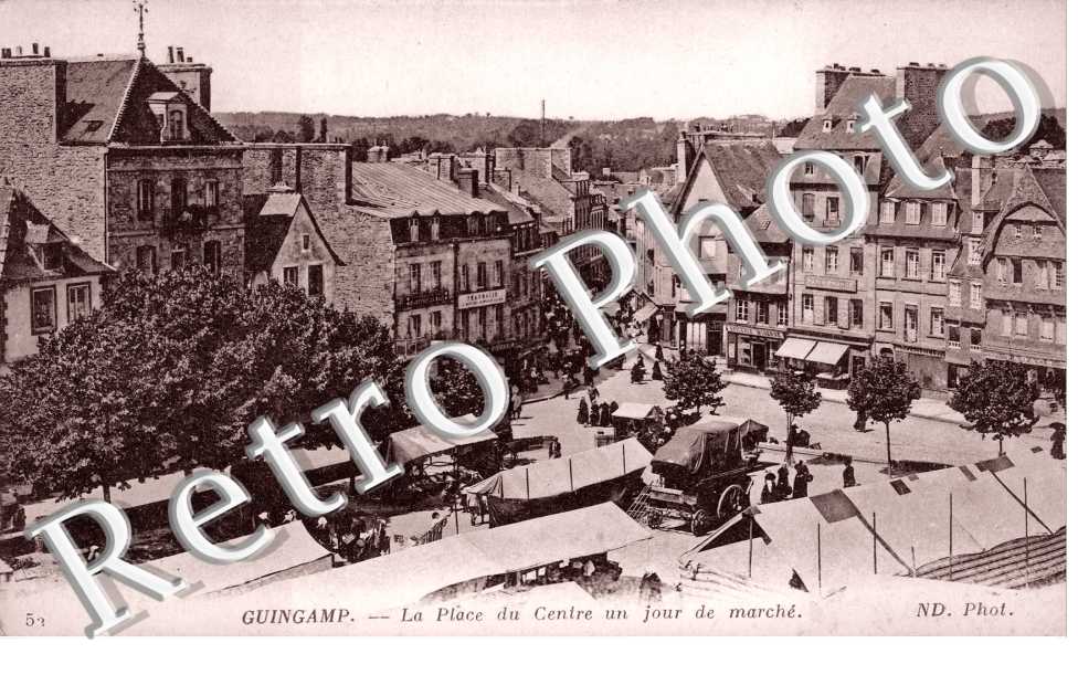 Place du Centre un jour de Marche