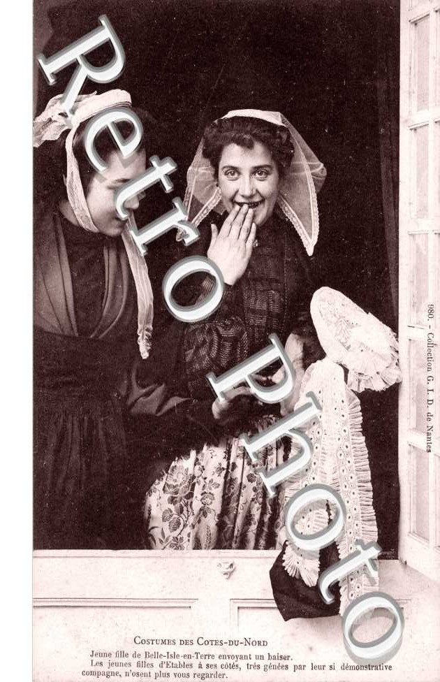 Costumes des Cotes du Nord