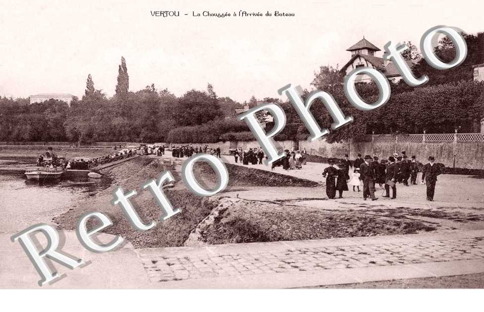 la chaussee a l'arrivee du bateu