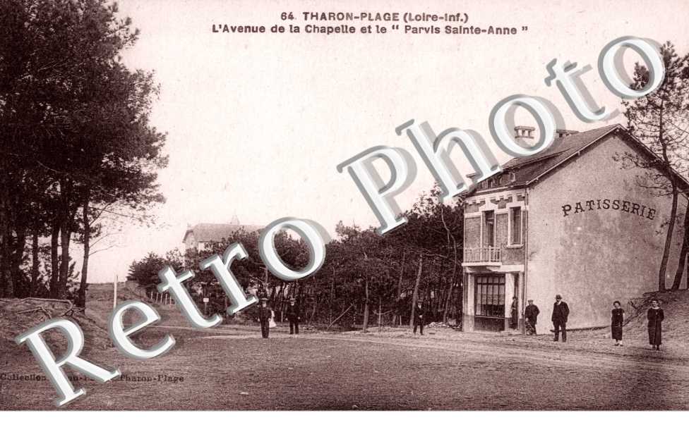 Tharon-Plage l'avenue de la chapelle et le " Parvis Sainte-Anne "