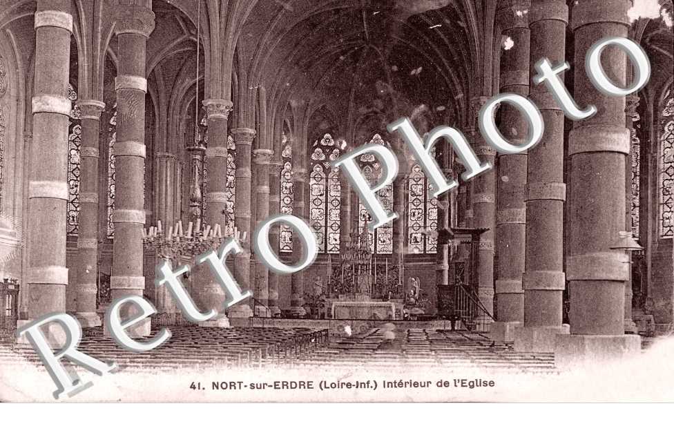 Interieur de l'eglise
