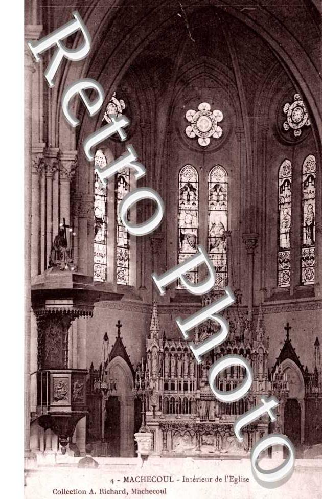 interieur de L'eglise