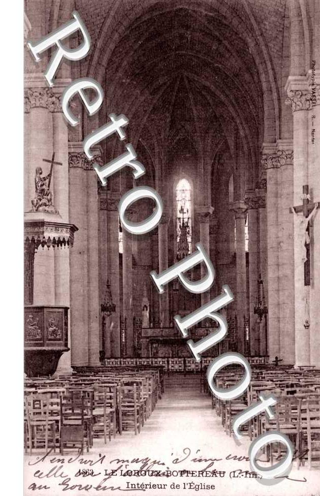 Interieur de l'eglise