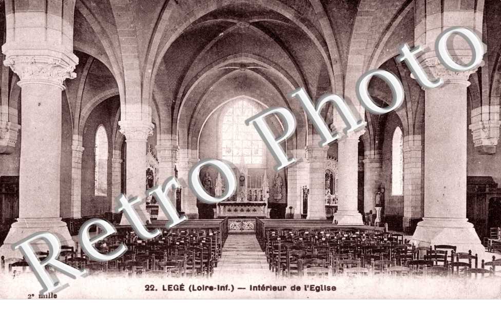 Interieur de l'eglise