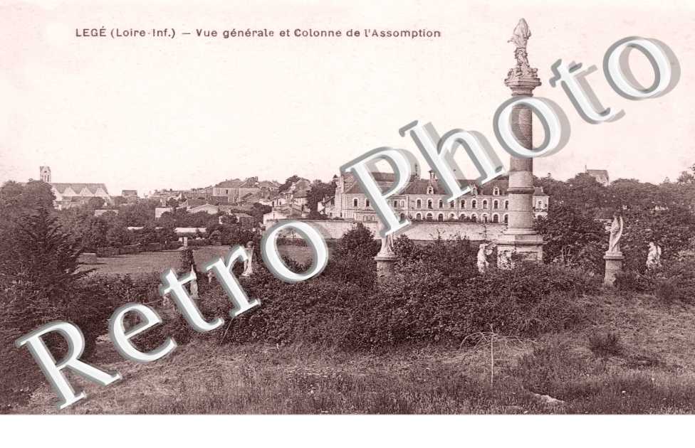 vue generale et colonne de l'assomption