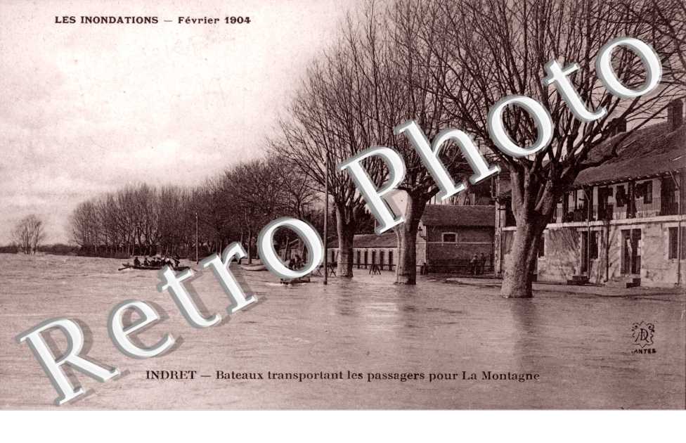 bateaux transportant les passagers pour la montagne, les inondations fevrier 1904