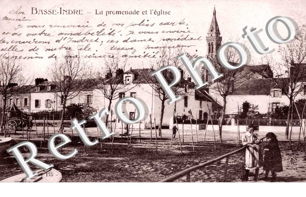 la promenade et l'eglise