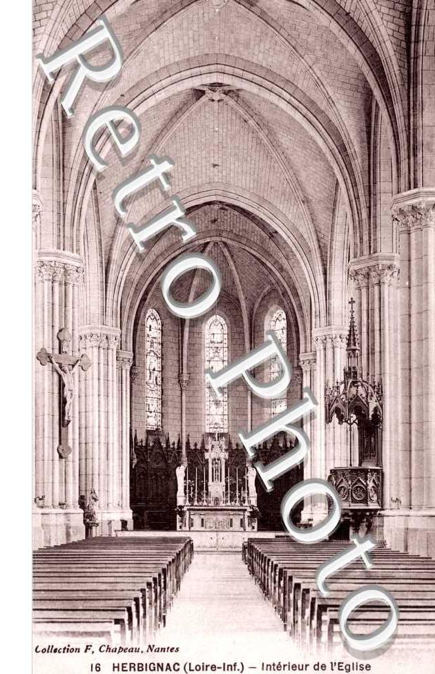Interieur de l'eglise