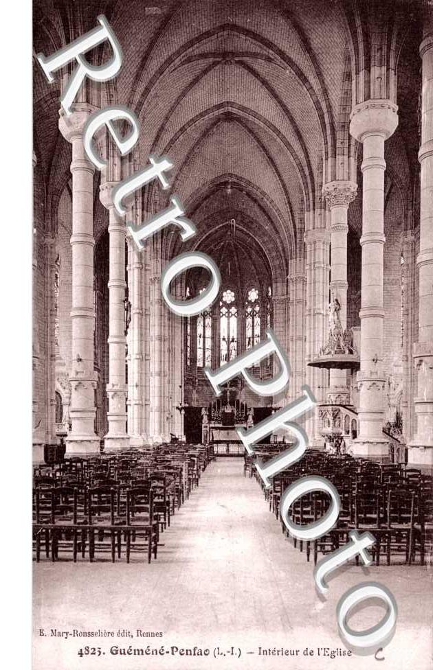 Interieur de l'eglise